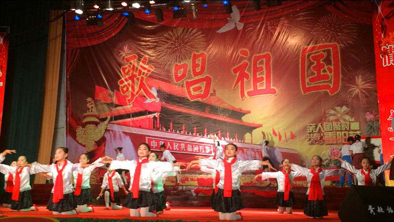 新款国庆节元旦红梅赞演出服歌唱祖国中小学生大合唱服儿童舞蹈服