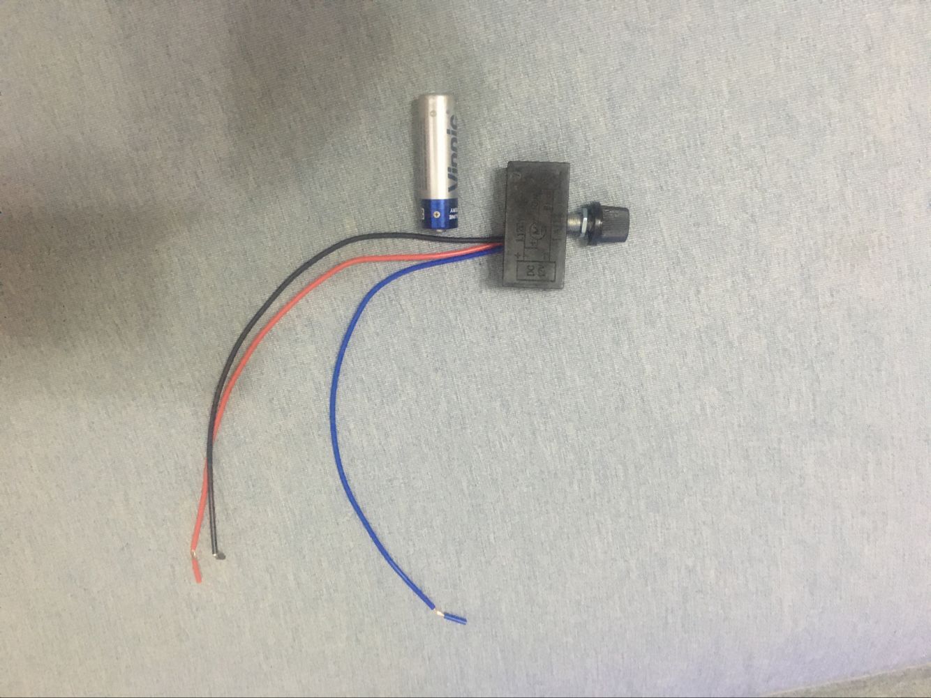 直流风扇水泵电机调速器直流电压调节器 12v50w 电动喷雾器配件