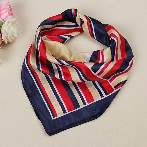 正品[方丝巾的戴法视频]长款丝巾的系法视频评