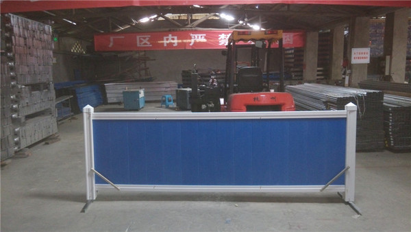 热销施工保护 成都新型围挡PVC护栏彩钢建筑