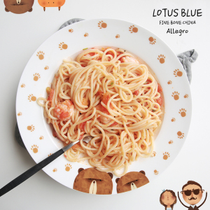 北欧风骨瓷深盘