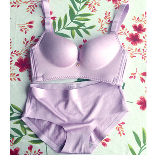 <em>歌瑞森</em> 正品一片式拉丝NB无钢圈聚拢无痕小胸