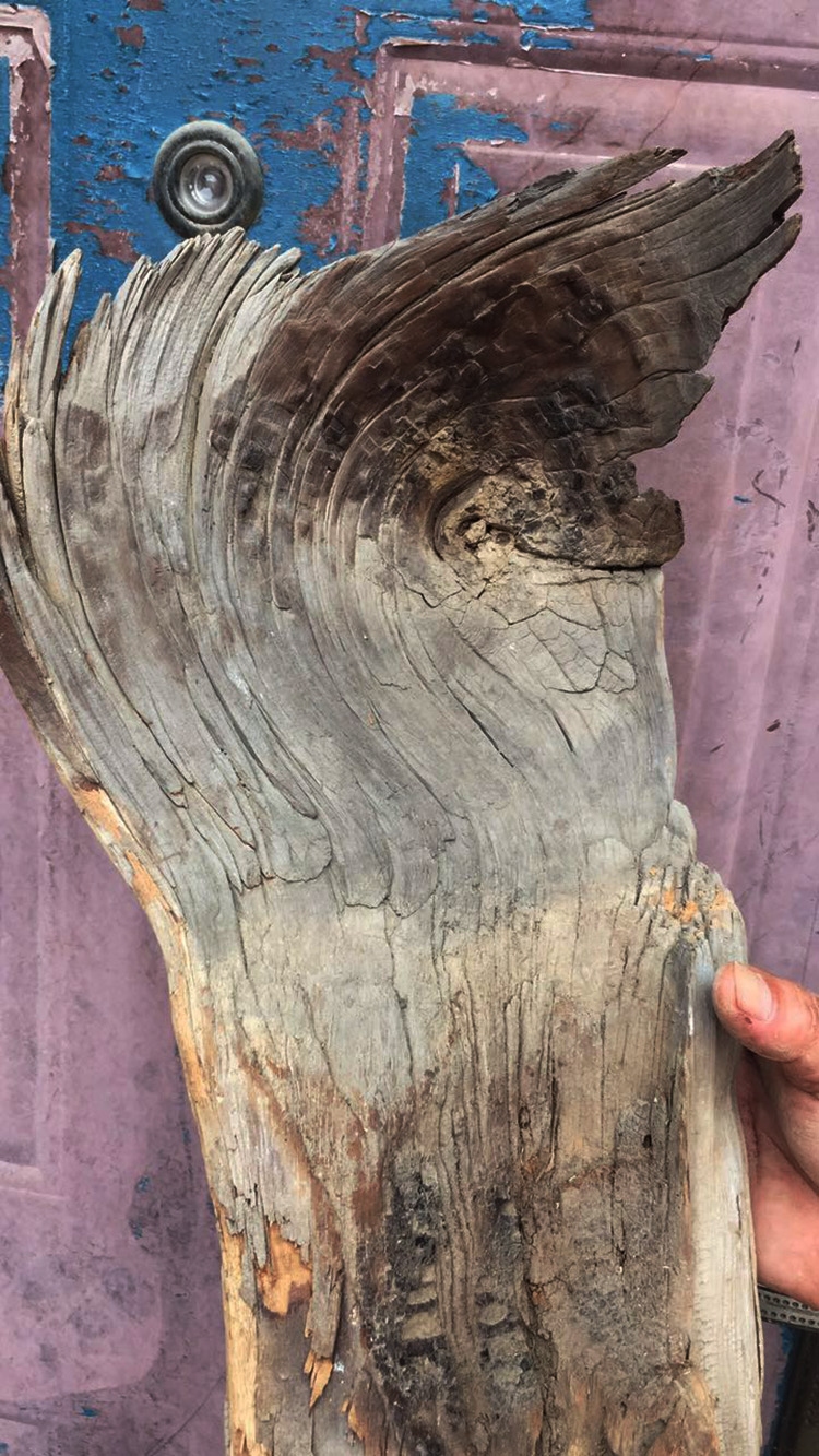秦岭崖柏骨化白粉全品雷击柏意境料虎皮纹大型毛料 根雕摆件