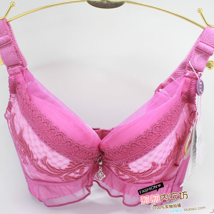 女士高档品牌文胸:求推荐女士内衣,要品牌高档些的!