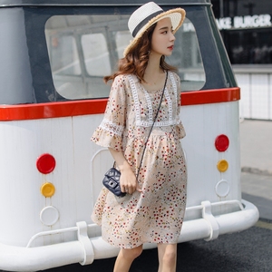 孕妇蕾丝碎花裙