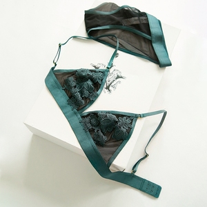 法式浪漫蕾丝超薄文胸套装