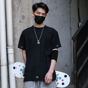 街头欧美情侣短袖