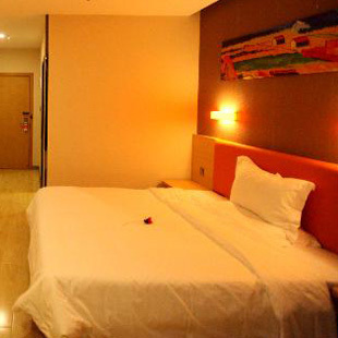 7天优品 信用住 深圳龙岗大运地铁站店优享大