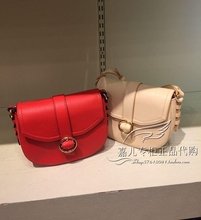 依恋2017春季新款单肩包 女包 专柜正品55折代购EEAK7S123A