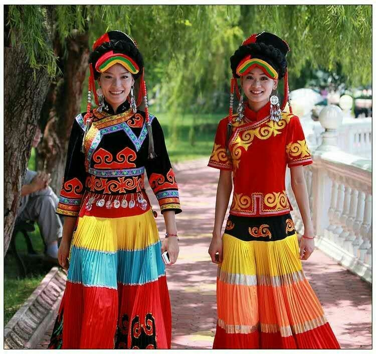 彝族舞蹈服装大摆裙火把节演出服装少数民族开场舞大摆裙舞蹈服装