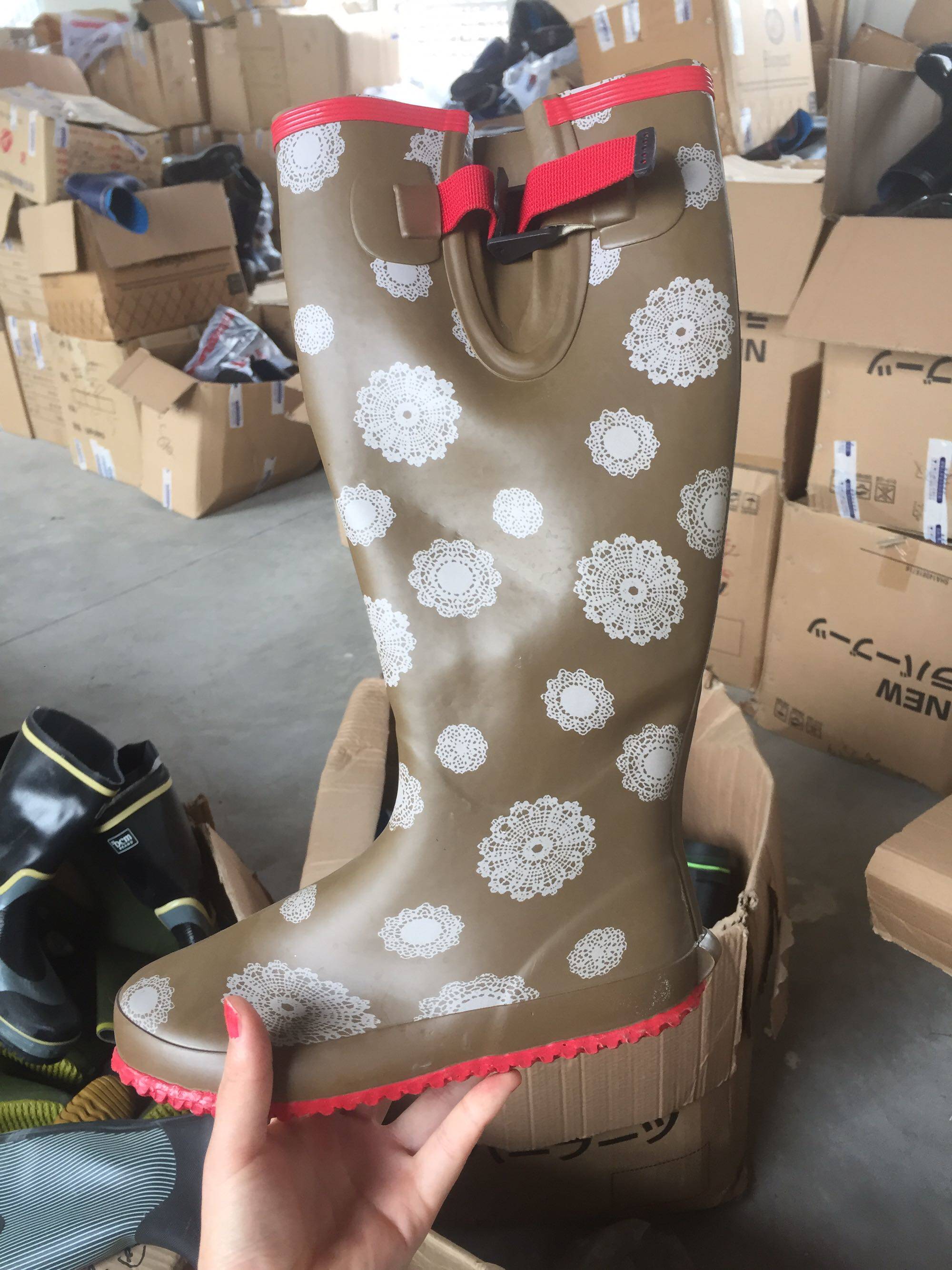 创意时尚新款插秧鞋钓鱼鞋折叠农田女高筒雨鞋女雨靴水鞋套鞋 女