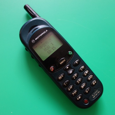 原装摩托罗拉l2000备用收藏二手摩托罗拉l2000手机摩托罗拉经典机