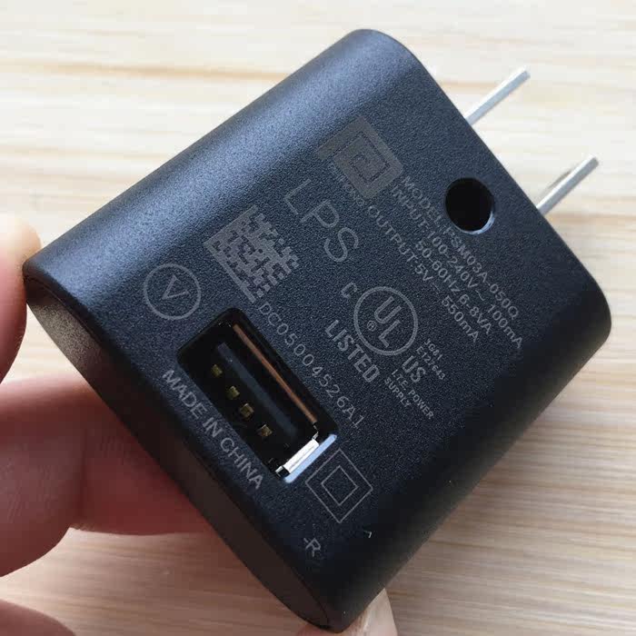 诺基亚6120 5230 5233 5530 c5-03 e63充电器 小孔圆口数据充电线