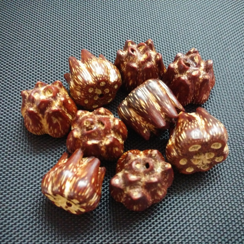 滴血莲花原籽 菩提子 爆红血莲花手串成品 高抛光文玩野菠萝原料