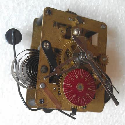 展示与对比:机械钟全铜机芯发条实木座钟老式m1风水摆件上弦透视台钟