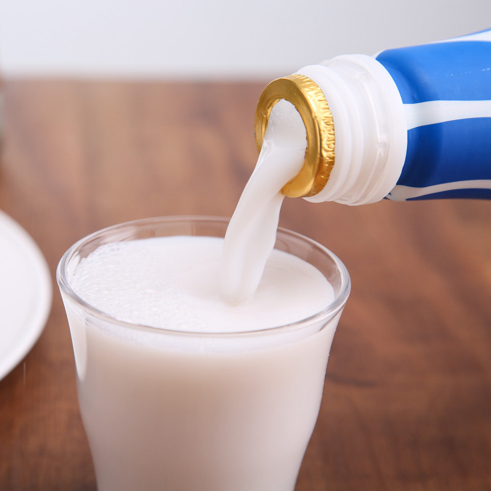 【天猫超市】鹰航 生榨果肉椰汁1kg*6瓶 大包装 果汁饮料 年货