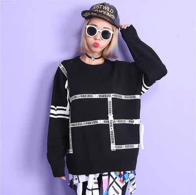 [年末特价] 日韩原宿zipper学院风贴布字母搭扣设计破洞针织毛衣2015