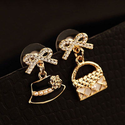 配饰 珠宝首饰 包包耳钉 ￥ 68.75 68.