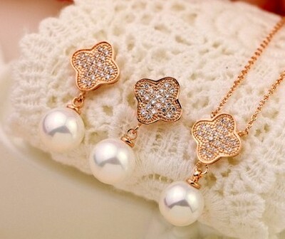 四叶草项链耳环