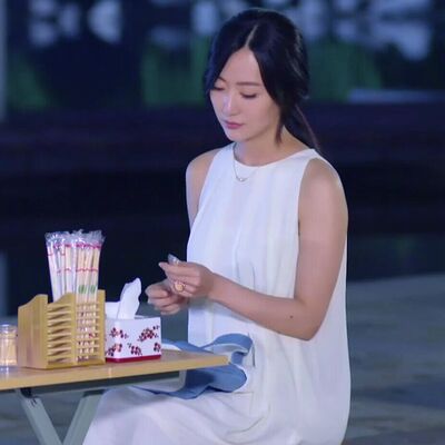 你是我的姐妹白冰安静同款白色连衣裙宽松款中长裙无袖背心裙