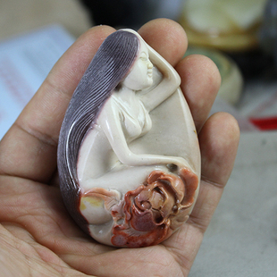 极品阿拉善彩玉 待我长发及腰 长发美女手把件 少年娶我可好c34