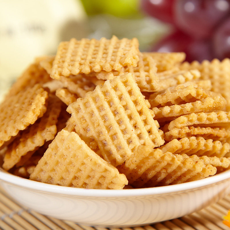 傻二哥锅巴100g黑米粗粮香辣麻辣味袋装脆香膨化零食小吃休闲零食