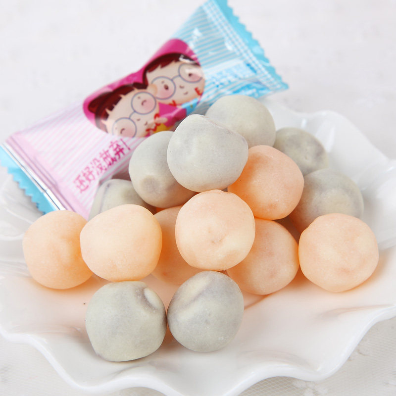 包邮 结婚喜糖批发珠穆朗玛鲜乳球牛奶糖婚庆 散装喜糖500g约48颗