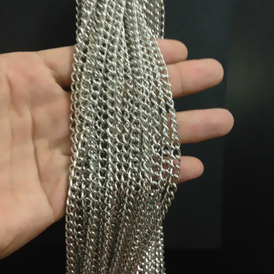 银白色吊挂广告牌标识牌链车库车位车牌吊链海报吊挂铁链条链子