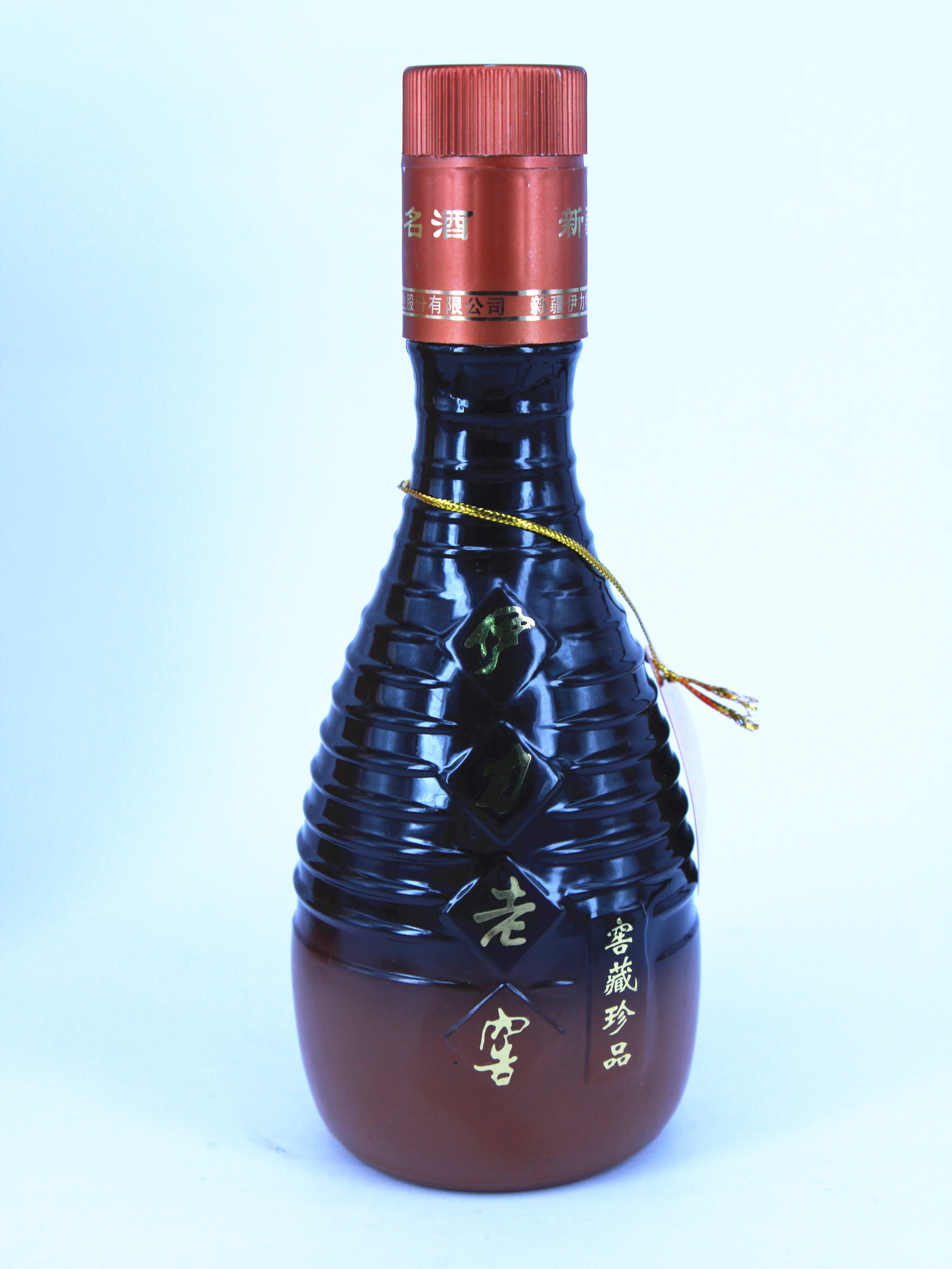 新疆伊力特伊力老窖献给最可爱的人浓香型白酒46度250ml*8瓶包邮