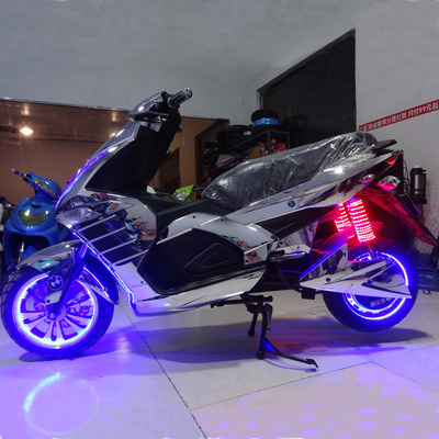 高配骠骑电动车 骠骑电摩跑车 骠骑酷车 刀疤胎大功率骠骑 带倒车