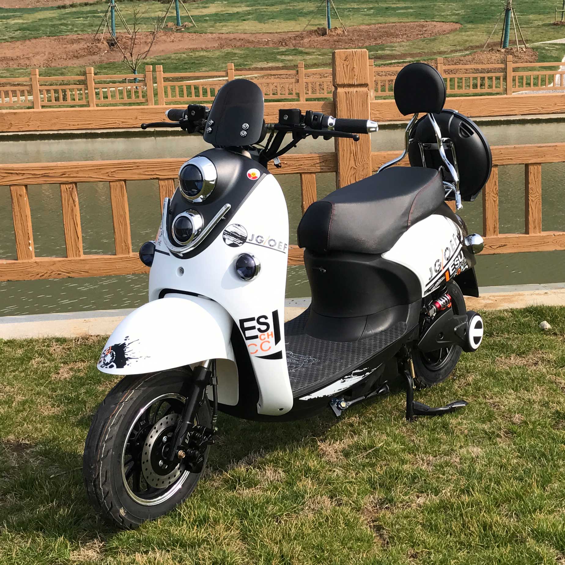 小龟王电动车男女双人电摩48v60v72v电瓶成人踏板助力摩托自行车