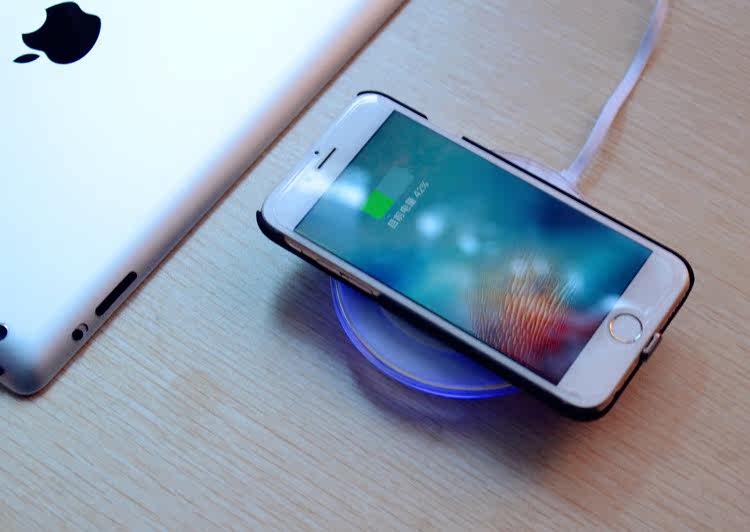 智能无线充电器苹果iphone7/6s/6plus通用接收器手机外壳贴线圈座