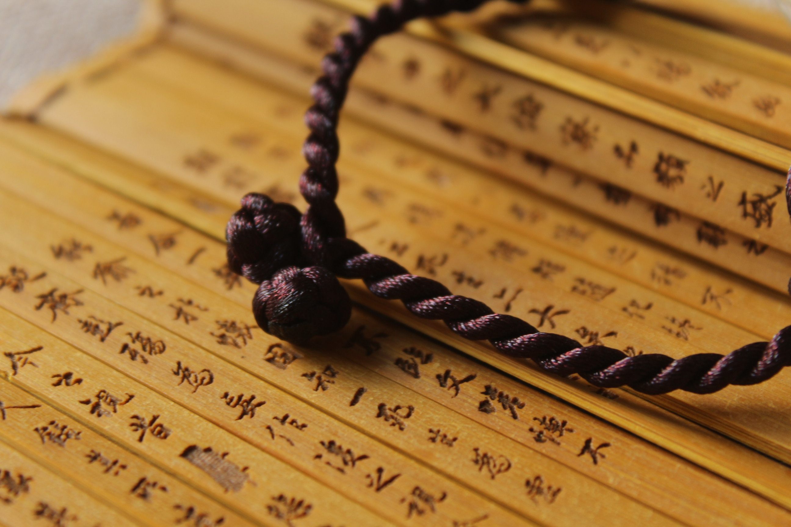 象牙果玲珑骰子安红豆手链男女情侣生日礼物手工编织镂空打磨筛子