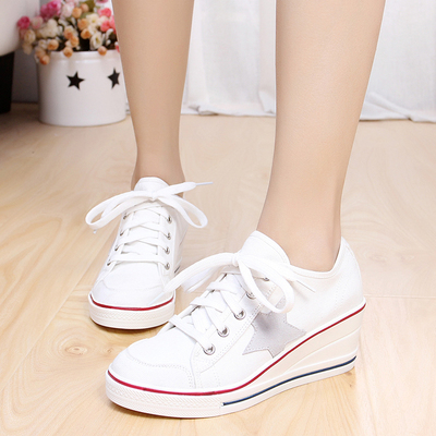 坡跟搭扣帆布鞋