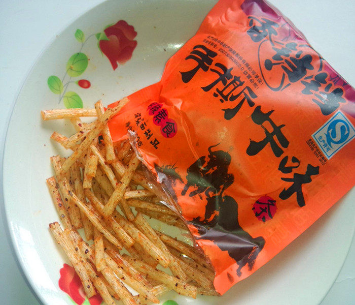 素食手撕牛肉香铛铛辣条辣片 8090后怀旧零食麻辣味 香辣素牛肉