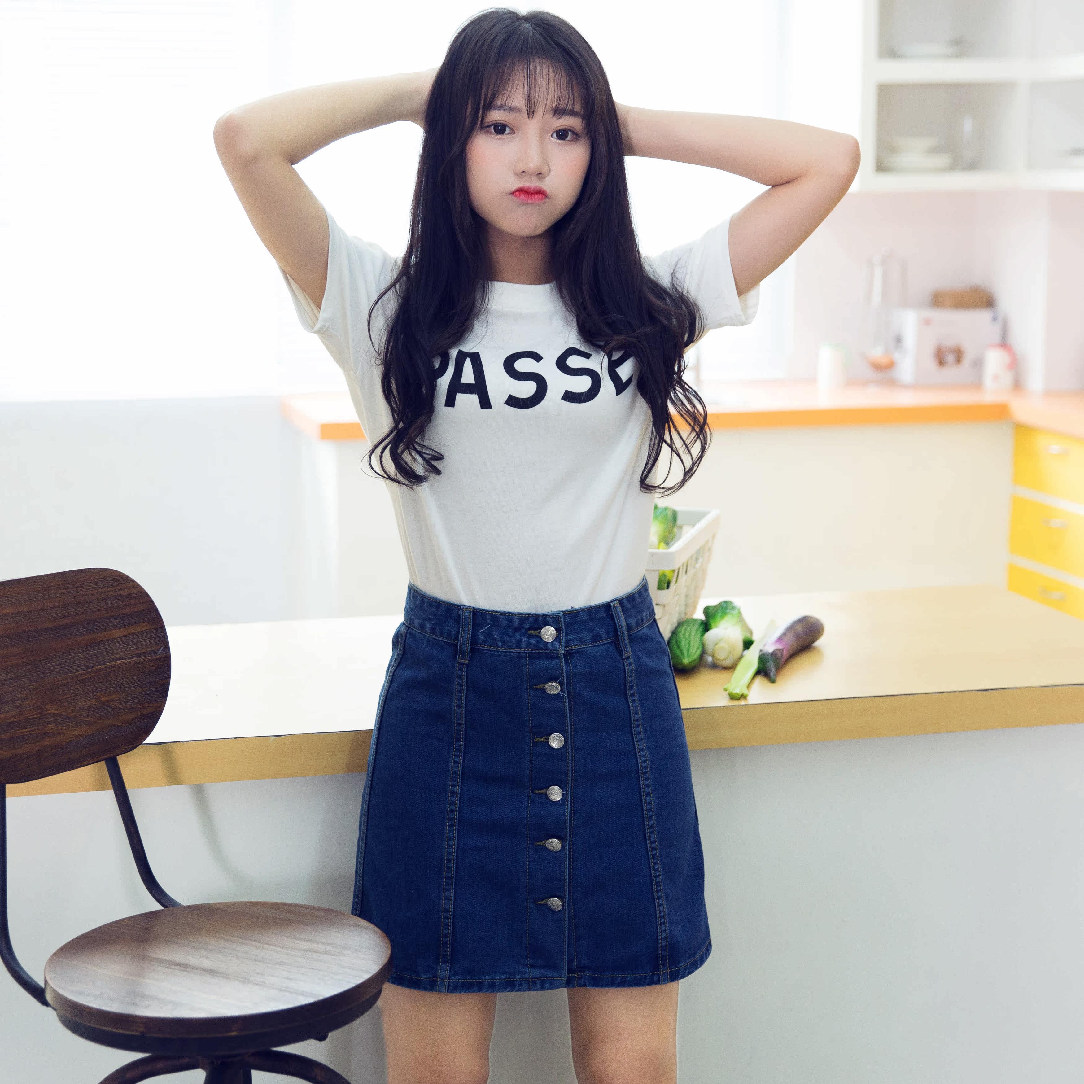 2016夏季牛仔裙a字半身裙修身裙子短裙单排扣纯色潮学生显瘦伞裙