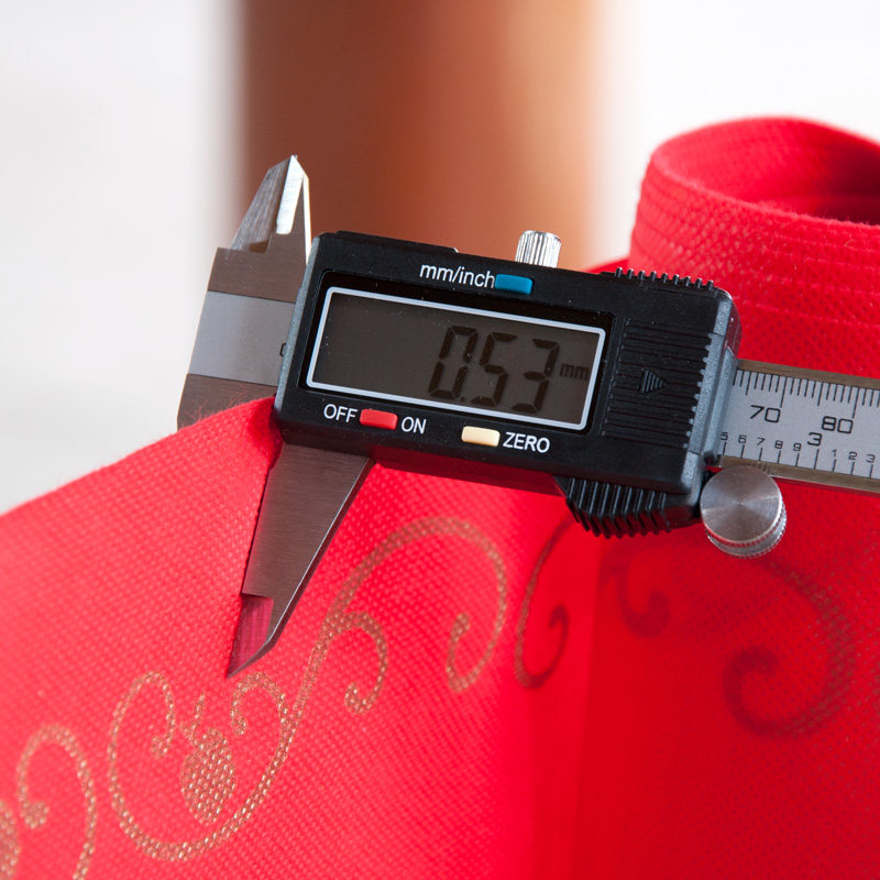 包邮送胶 足尺寸新款印花0.5毫米龙凤呈祥红地毯 一次性红地毯结