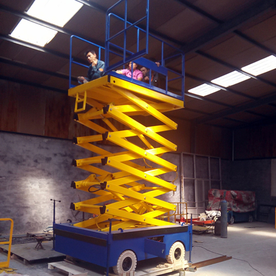 遥控式升降机自动升降平台车液压电动升降机梯电瓶自行走升降平台