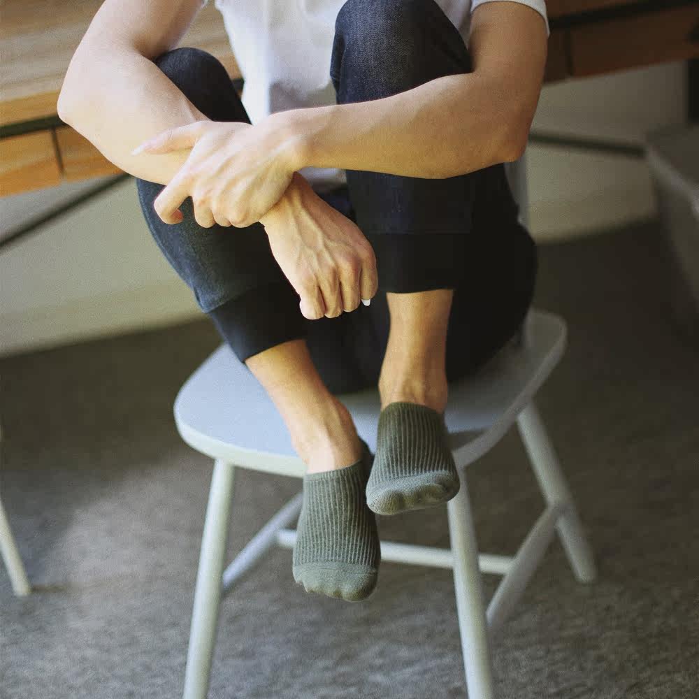 男士夏季超薄纯棉隐形船袜浅口纯色袜子基础款吸汗男人全棉防掉跟