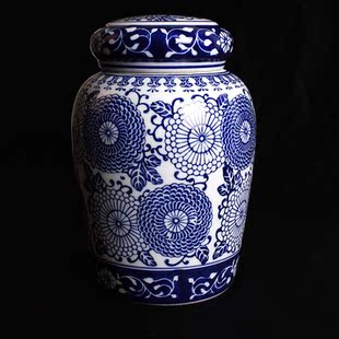 淘宝特卖 家居饰品 装饰器皿 储物罐 > 景德镇陶瓷青花图案储物罐带盖