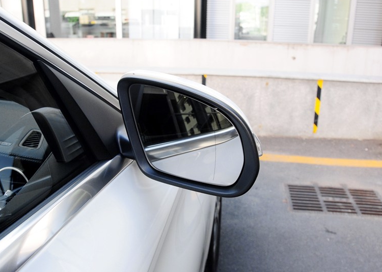 奔驰新款c级 倒车镜片 反光镜片 后视镜片 c180l c200l c260l 300
