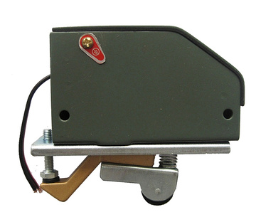 三菱电梯配件|yf121 三菱层门开关|ds121|限位开关121|电梯配件