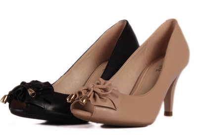 [年末清仓] daphne/达芙妮单鞋秋季软花朵细高跟鱼嘴女鞋