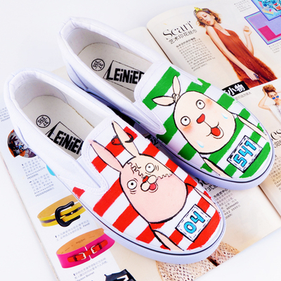 [今日特价] 新款手绘帆布鞋彩绘鞋可爱越狱兔低帮松紧一脚蹬无带女鞋