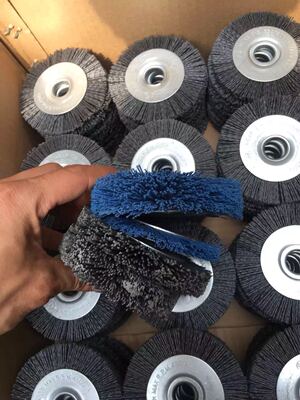 进口杜邦丝抛光轮毛刷盘磨料丝轮圆盘刷磨料丝刷工业齿轮刷