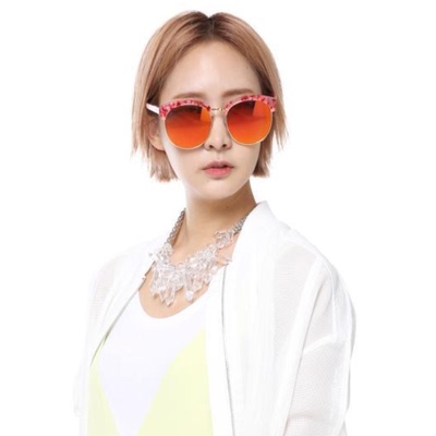 2016新明星款 韩版太阳眼镜韩国v牌圆形墨镜女潮彩色大框deborah