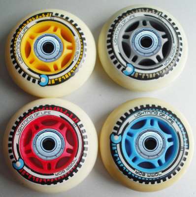 加厚pu轮直排轮滑鞋溜冰鞋轮子米高静音轮胎滑轮轱辘带轴承