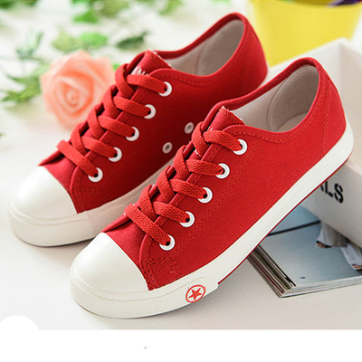2015红色女布鞋