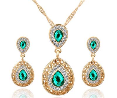 韩版新款项链绿宝石红宝石系列耳钉套装组合耳环吊坠三件套