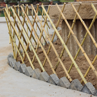 伸缩竹栅栏拉网竹篱笆花园围栏庭院装饰护栏隔断菜园竹竿批发